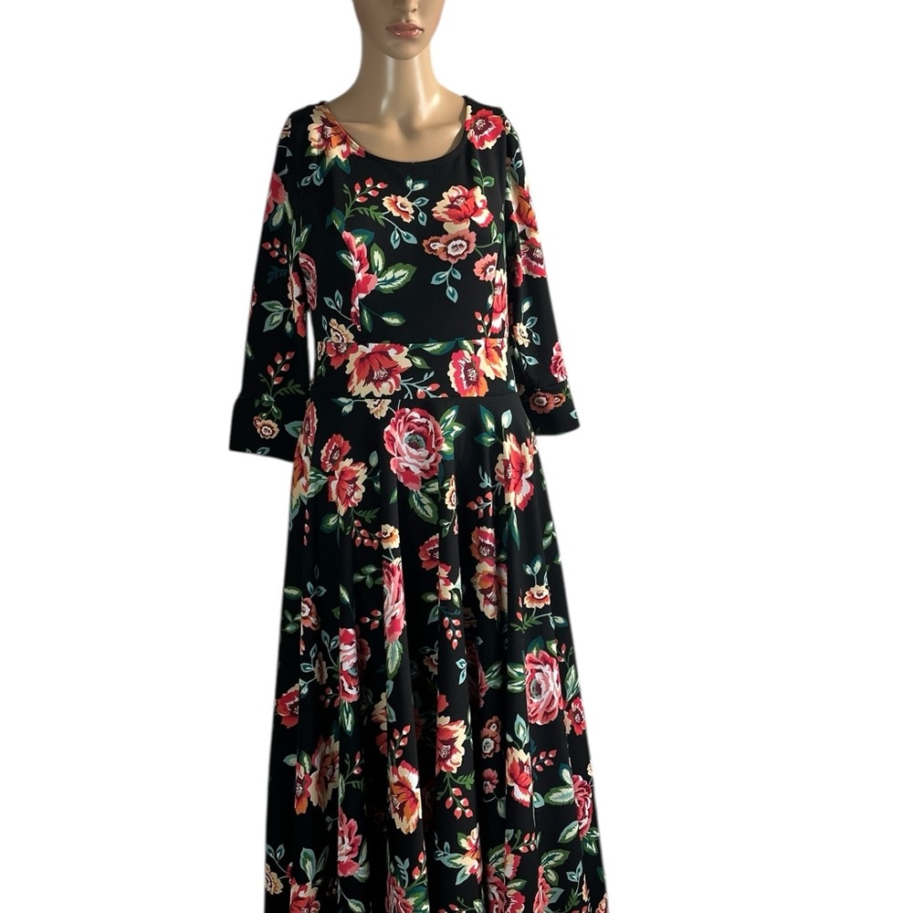 Floral Black Maxi  Woman’s Dress, Stretchy Pullover,Cottagecore Feminine Sz Smal